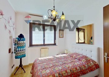 Camera / camera da letto - Quadrilocale Via Garibaldi
 
137, Nerviano - foto 21