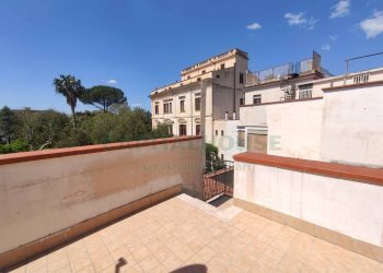 Foto 2 - Stable - Palace via umberto I, Sarno - photo 2