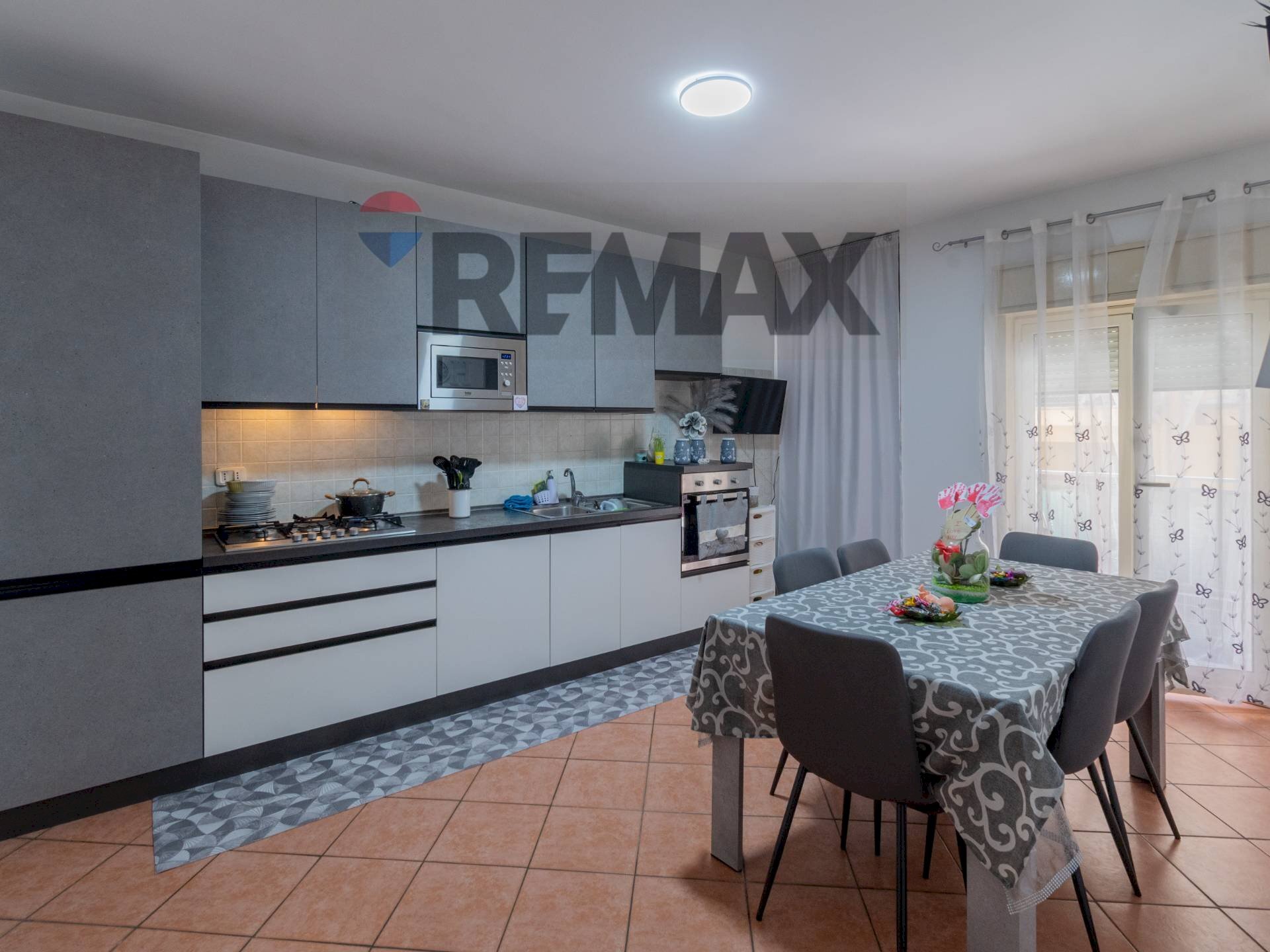 Cucina - Trilocale Via Giulio Cesare
 
1/z, Villabate - foto 1