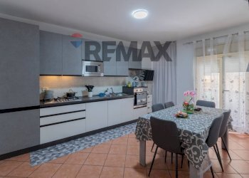 Cucina - Trilocale Via Giulio Cesare
 
1/z, Villabate - foto 1