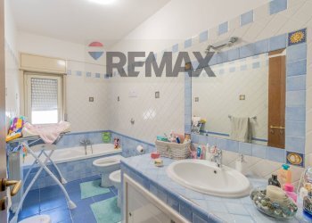 Bagno - Trilocale Via Giulio Cesare
 
1/z, Villabate - foto 13