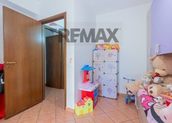 Camera / camera da letto - Trilocale Via Giulio Cesare
 
1/z, Villabate - foto 21