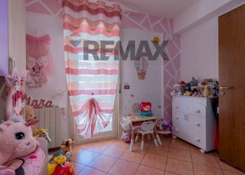 Camera / camera da letto - Trilocale Via Giulio Cesare
 
1/z, Villabate - foto 22