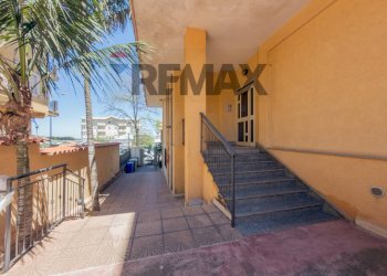 Scale - Trilocale Via Giulio Cesare
 
1/z, Villabate - foto 26