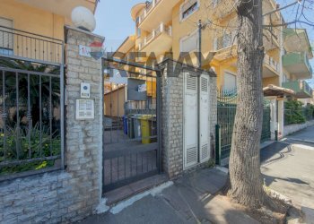 Edificio all\'aperto - Trilocale Via Giulio Cesare
 
1/z, Villabate - foto 28