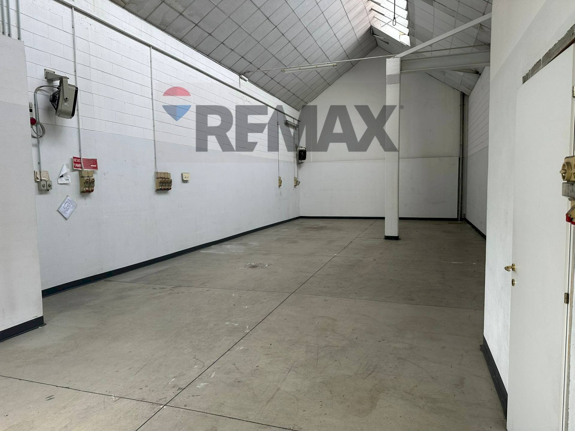 Parcheggio - Shed Via Luigi RIva
 
10, Gallarate - photo 3