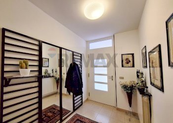 Hall / corridoio - Villa a Schiera Cassano Magnago - foto 21