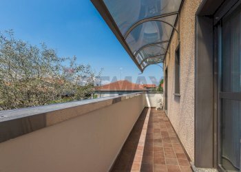 Balcone - Three-room apartment VIA VECCHIA PER CASTANO
 
44, Lonate Pozzolo - photo 15