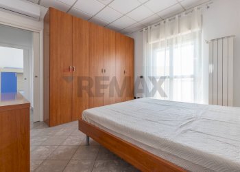 Camera / camera da letto - Three-room apartment VIA VECCHIA PER CASTANO
 
44, Lonate Pozzolo - photo 17