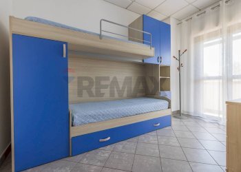Camera / camera da letto - Three-room apartment VIA VECCHIA PER CASTANO
 
44, Lonate Pozzolo - photo 19