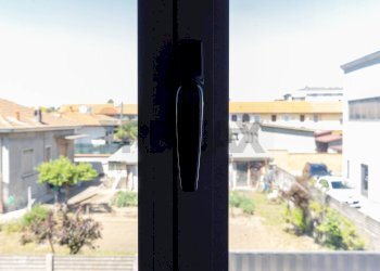 Edificio all\'aperto - Three-room apartment VIA VECCHIA PER CASTANO
 
44, Lonate Pozzolo - photo 25