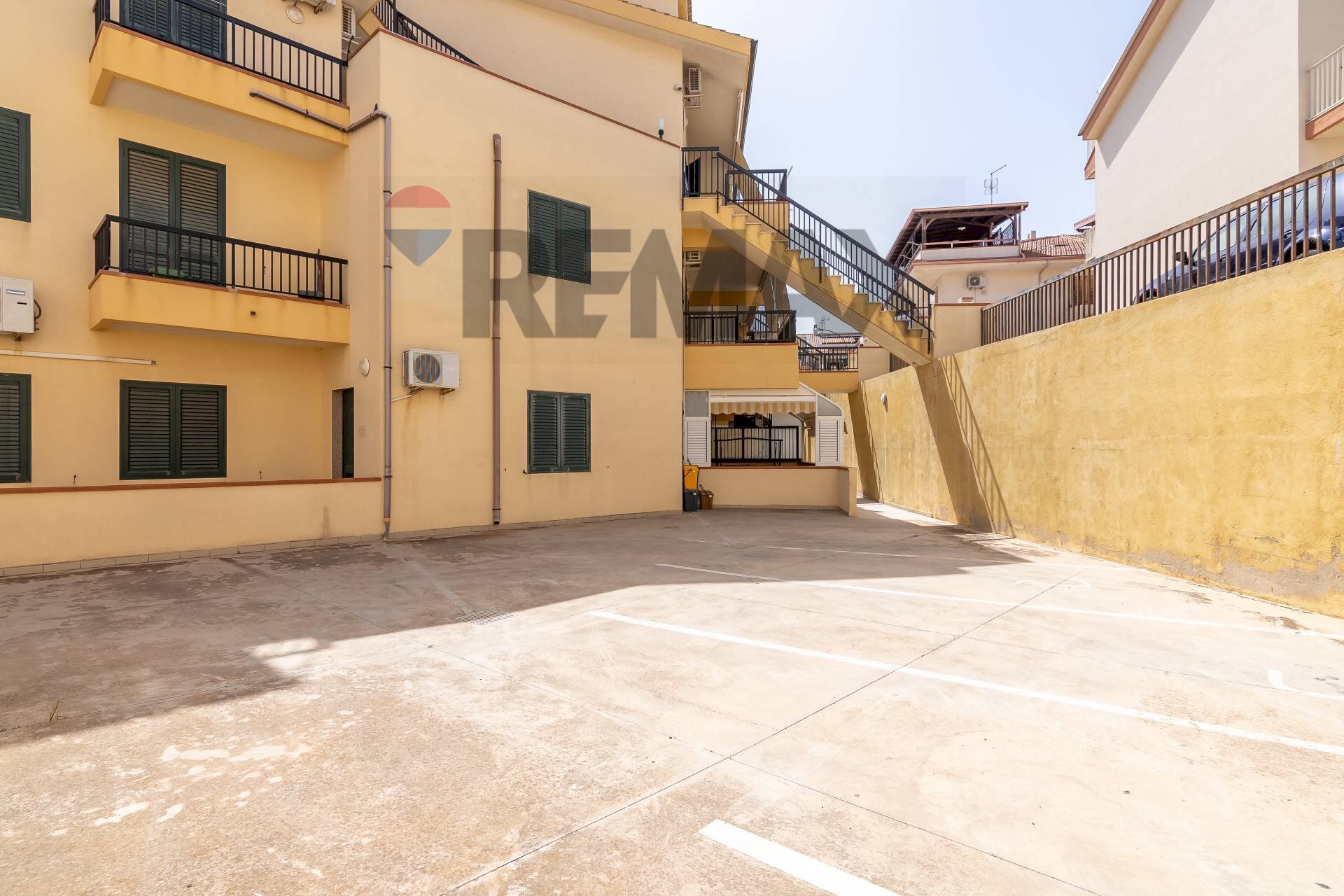 Edificio all\'aperto - Casa indipendente Via Donnalucata
 
23, Ragusa - foto 1
