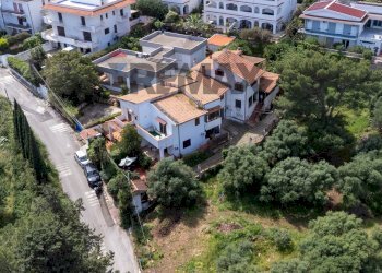 Casa all\'aperto - Villa VIA PITEA DA MARSIGLIA
 
56, Palermo - foto 1