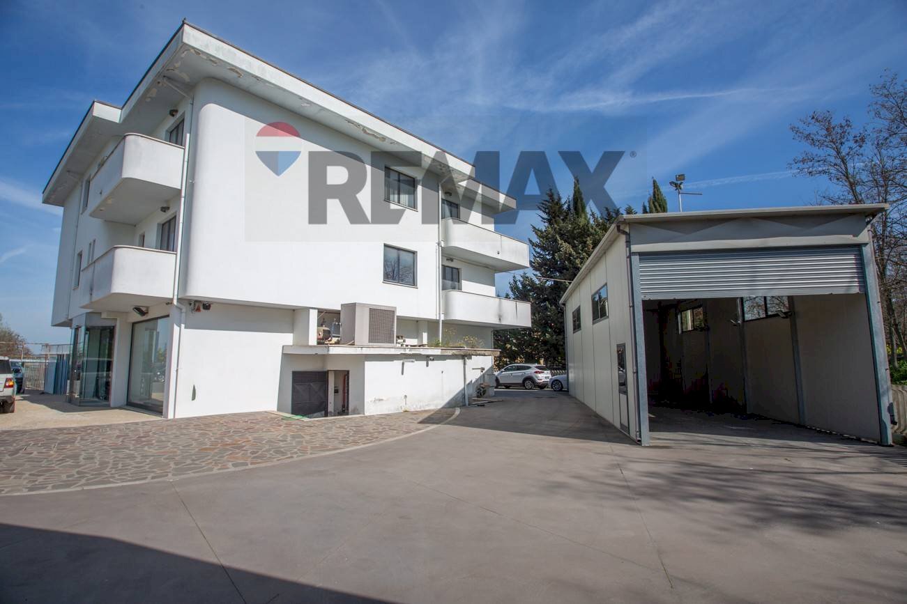 Edificio all\'aperto - Stabile - Palazzo VIA P. NENNI
 
125, San Giovanni Teatino - foto 3