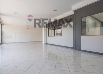 Stanza vuota - Stabile - Palazzo VIA P. NENNI
 
125, San Giovanni Teatino - foto 8