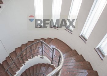 Scale - Stabile - Palazzo VIA P. NENNI
 
125, San Giovanni Teatino - foto 9