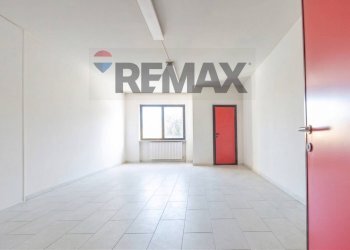 Stanza vuota - Stabile - Palazzo VIA P. NENNI
 
125, San Giovanni Teatino - foto 29