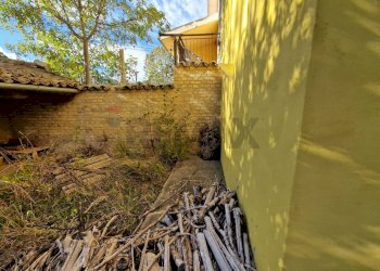 Giardino - Casa semi indipendente Montebello di Bertona - foto 29