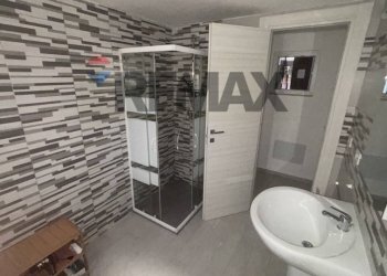 Bagno - Casa indipendente Via Pompeo Magno
 
10, Brindisi - foto 25