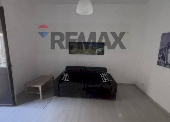 Soggiorno - Casa indipendente Via Pompeo Magno
 
10, Brindisi - foto 42