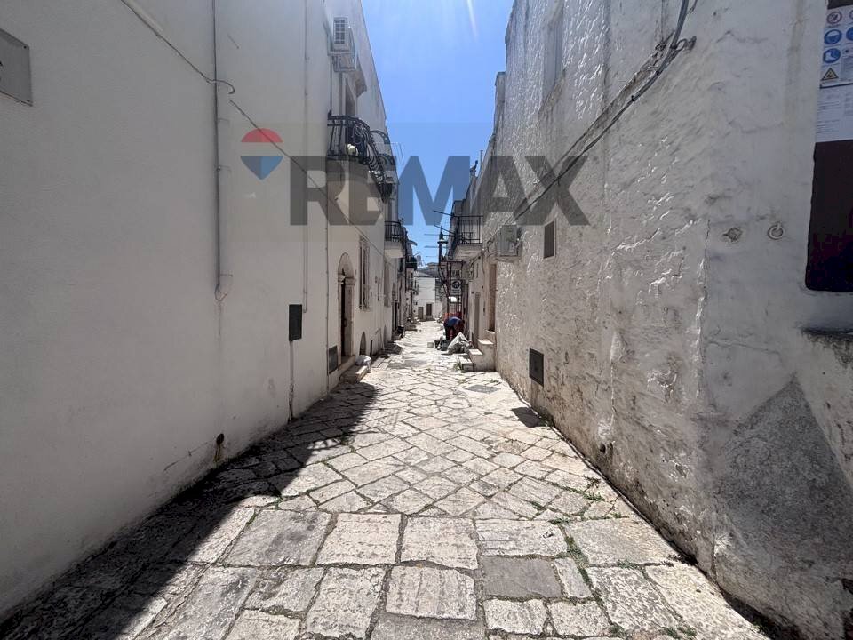 Edificio all\'aperto - Bilocale Vicolo IV Bottega Di Nisvo
 
7, Ceglie Messapica - foto 2