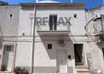 Edificio all\'aperto - Bilocale Vicolo IV Bottega Di Nisvo
 
7, Ceglie Messapica - foto 1