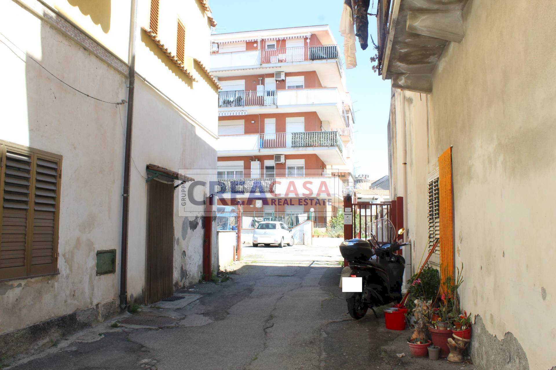 Foto 2 - Quadrilocale Via Sparagonà, Santa Teresa di Riva - foto 2