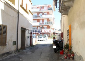 Foto 2 - Quadrilocale Via Sparagonà, Santa Teresa di Riva - foto 2