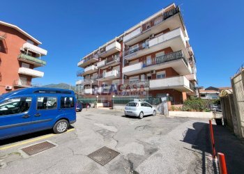 Foto 3 - Quadrilocale Via Sparagonà, Santa Teresa di Riva - foto 3