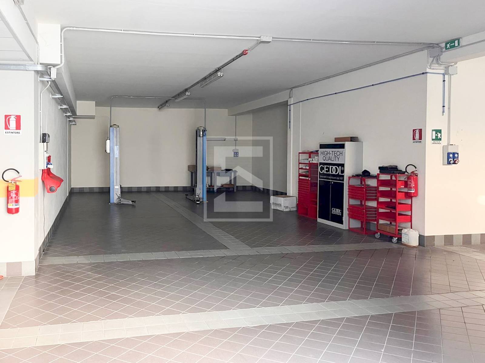 Foto 3 - Commercial Premises via slataper
 
5, Brescia - photo 3