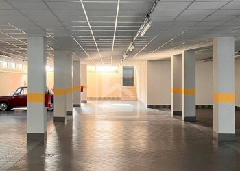 Foto 1 - Commercial Premises via slataper
 
5, Brescia - photo 1