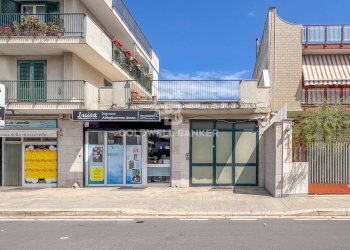 Foto 1 - Box Viale Virgilio
 
93, Andria - photo 1