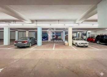 Foto 18 - Box Viale Virgilio
 
93, Andria - photo 18