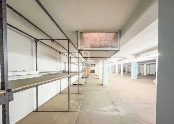 Foto 21 - Box Viale Virgilio
 
93, Andria - photo 21