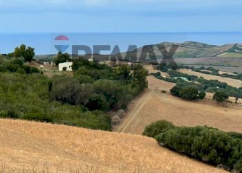 Vista delle montagne - Casa semi indipendente Via Butturu, Porto Torres - foto 23