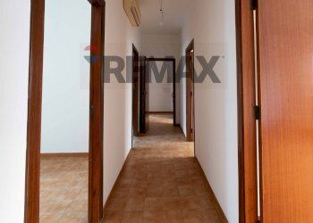 Corridoio - Quadrilocale Via Mentana
 
43A, Cagliari - foto 25