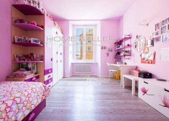 Camera da letto - Appartamento via Galata, Genova (zona Centro) - foto 17