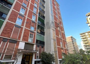 Edificio all\'aperto - Trilocale Via Confalonieri
 
50, Sesto San Giovanni - foto 2
