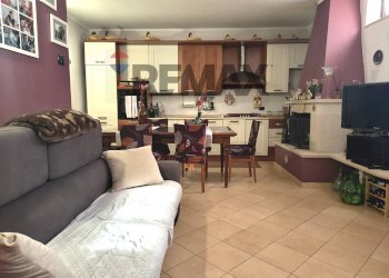 Sala da pranzo - Terraced Villa VIA MONTE D'ALBA
 
48, Trani - photo 36