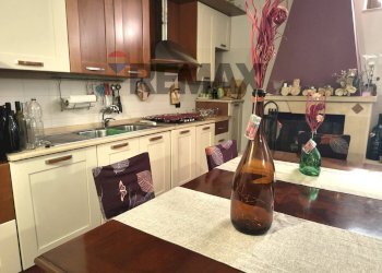 Cucina - Terraced Villa VIA MONTE D'ALBA
 
48, Trani - photo 38