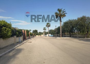 Edificio all\'aperto - Terraced Villa VIA MONTE D'ALBA
 
48, Trani - photo 71