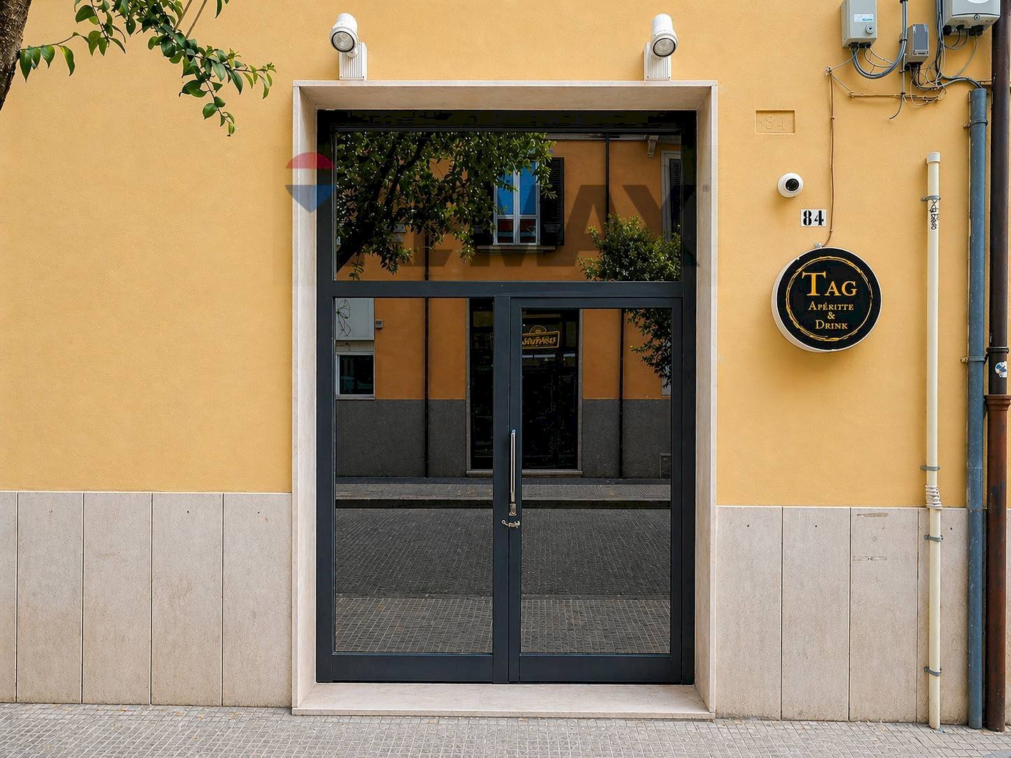 Edificio all\'aperto - Attività Commerciale Via Montesanto
 
84, Cosenza - foto 2