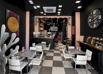 Sala da pranzo - Attività Commerciale Via Montesanto
 
84, Cosenza - foto 3