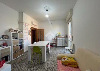 Appartamento Via Prato Bovino, Castelnovo di Sotto - foto 6