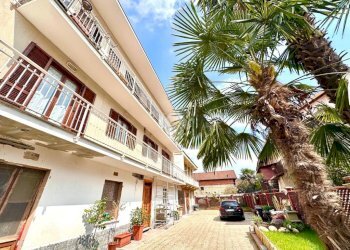 Three-room apartment Piazza vittorio veneto, Cafasse - photo 1