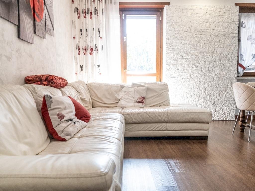 Three-room apartment Via Lorenzo Garda, Ivrea - photo 2