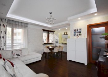 Three-room apartment Via Lorenzo Garda, Ivrea - photo 1