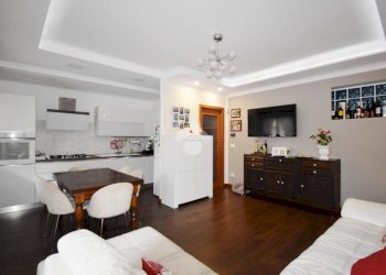 Three-room apartment Via Lorenzo Garda, Ivrea - photo 2