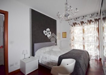 Three-room apartment Via Lorenzo Garda, Ivrea - photo 12
