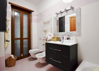 Three-room apartment Via Lorenzo Garda, Ivrea - photo 15